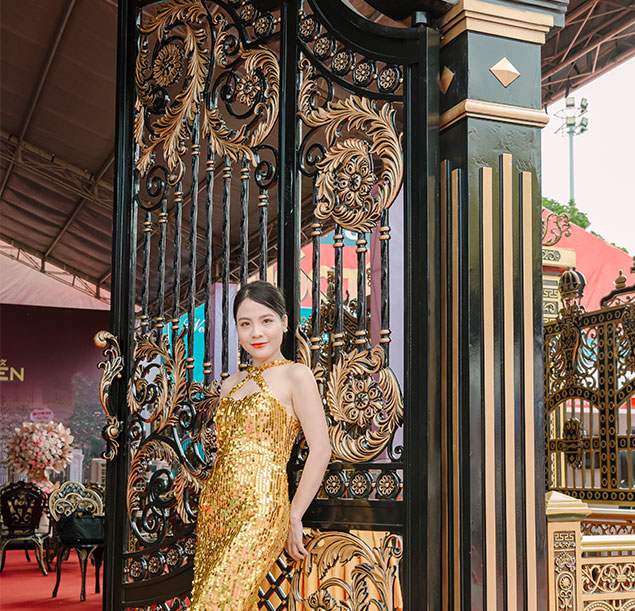 Cổng nhôm đúc Hoàng Nguyễn